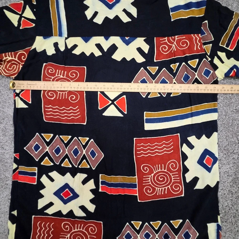 The Territory Ahead Shirt Mens L Rayon Abstract Tribal Aztec Button Up Vtg Style